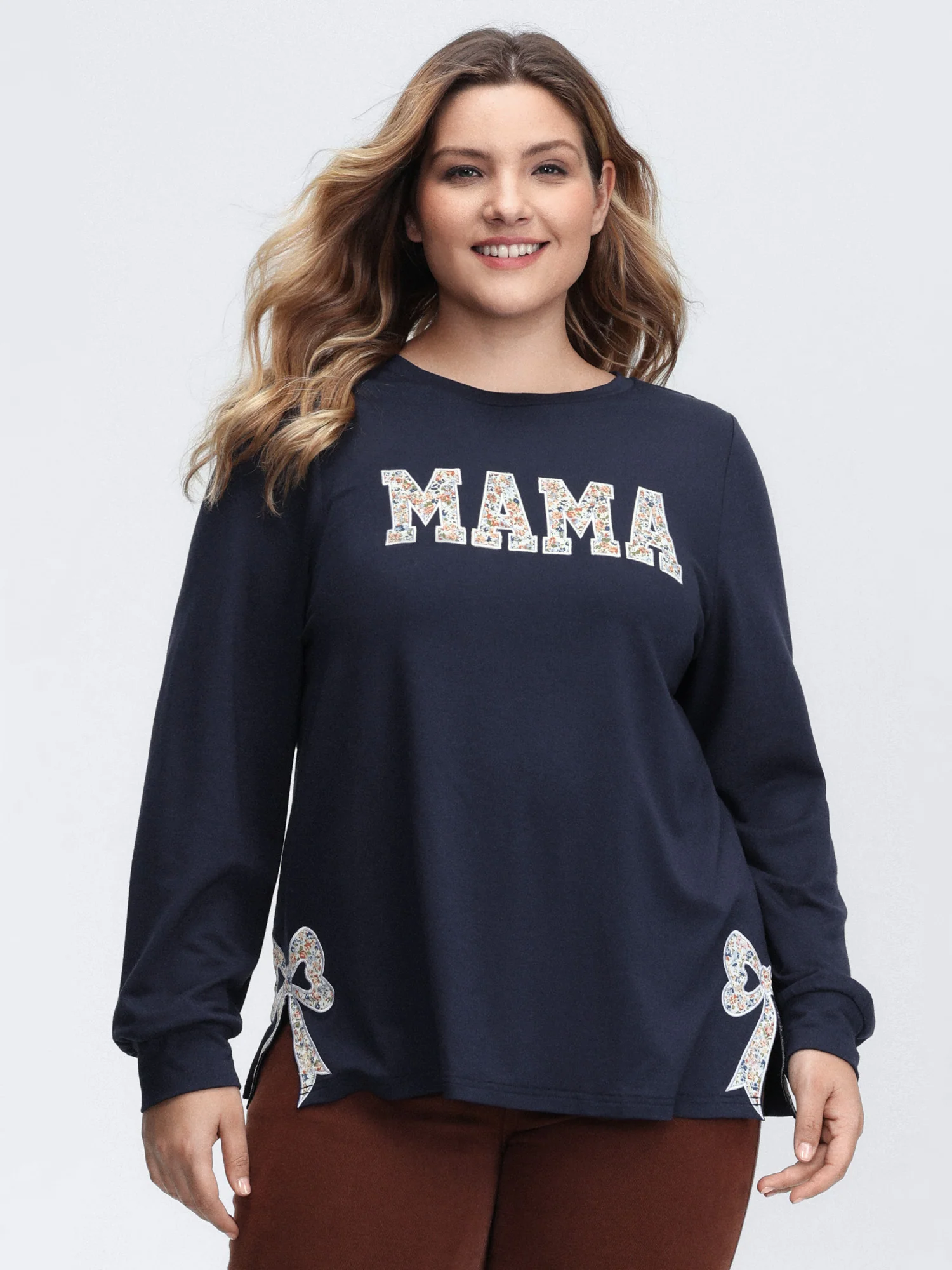 Mama Applique Embroidery Round Neck Sweatshirt - Image 3