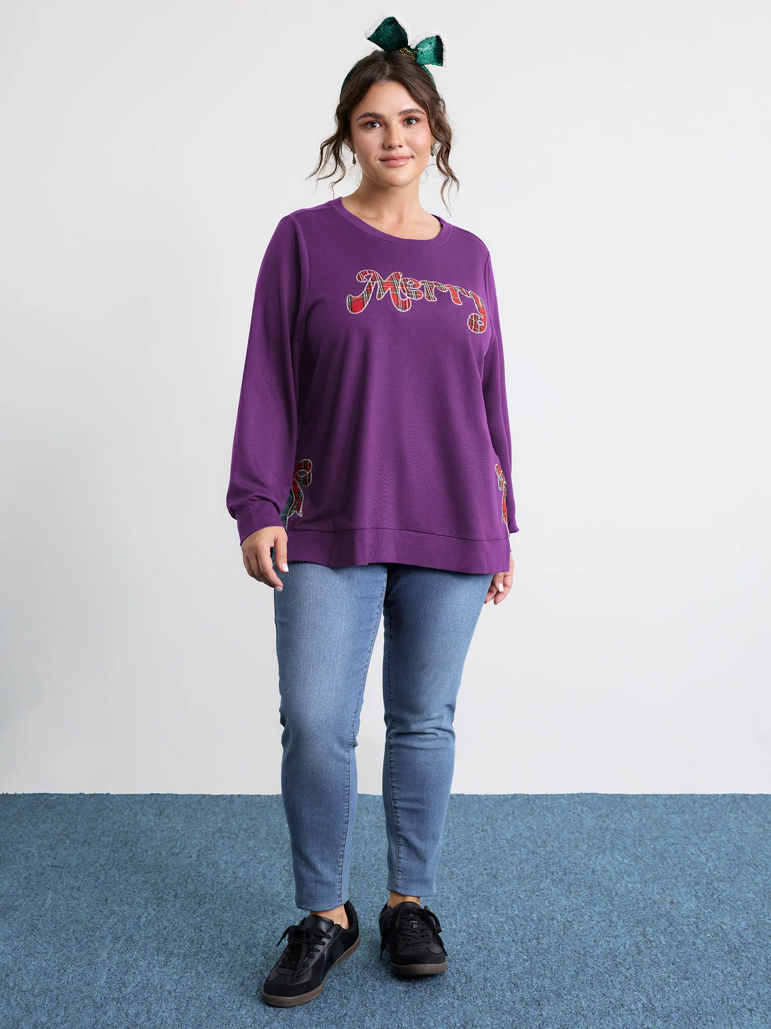 Merry Applique Embroidery Sweatshirt - Image 40