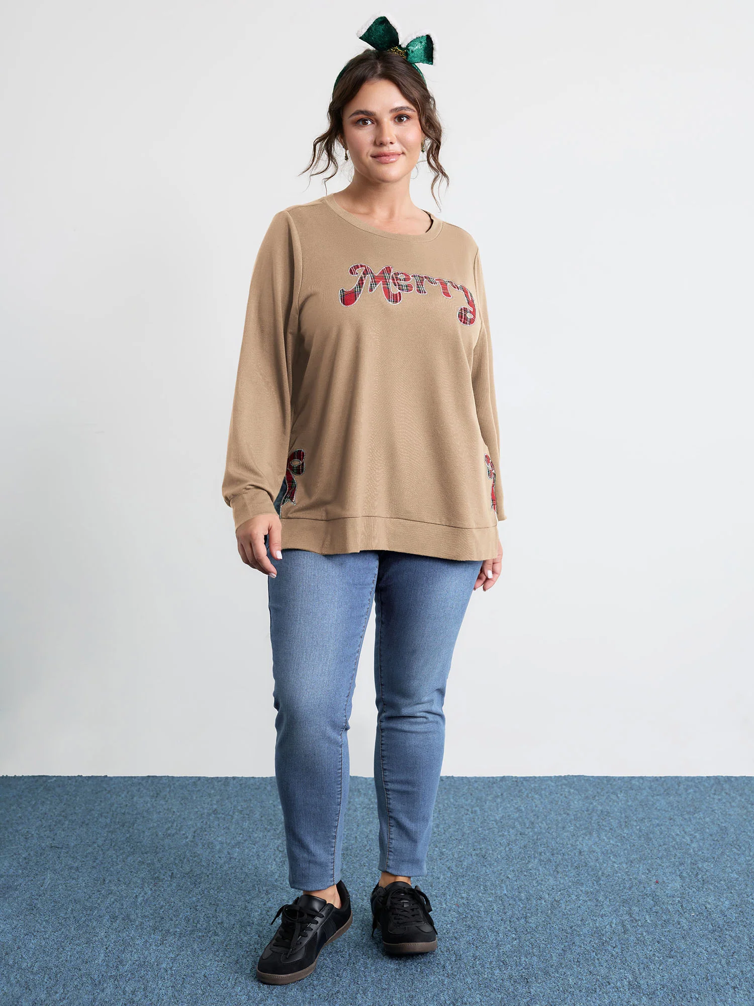 Merry Applique Embroidery Sweatshirt - Image 50