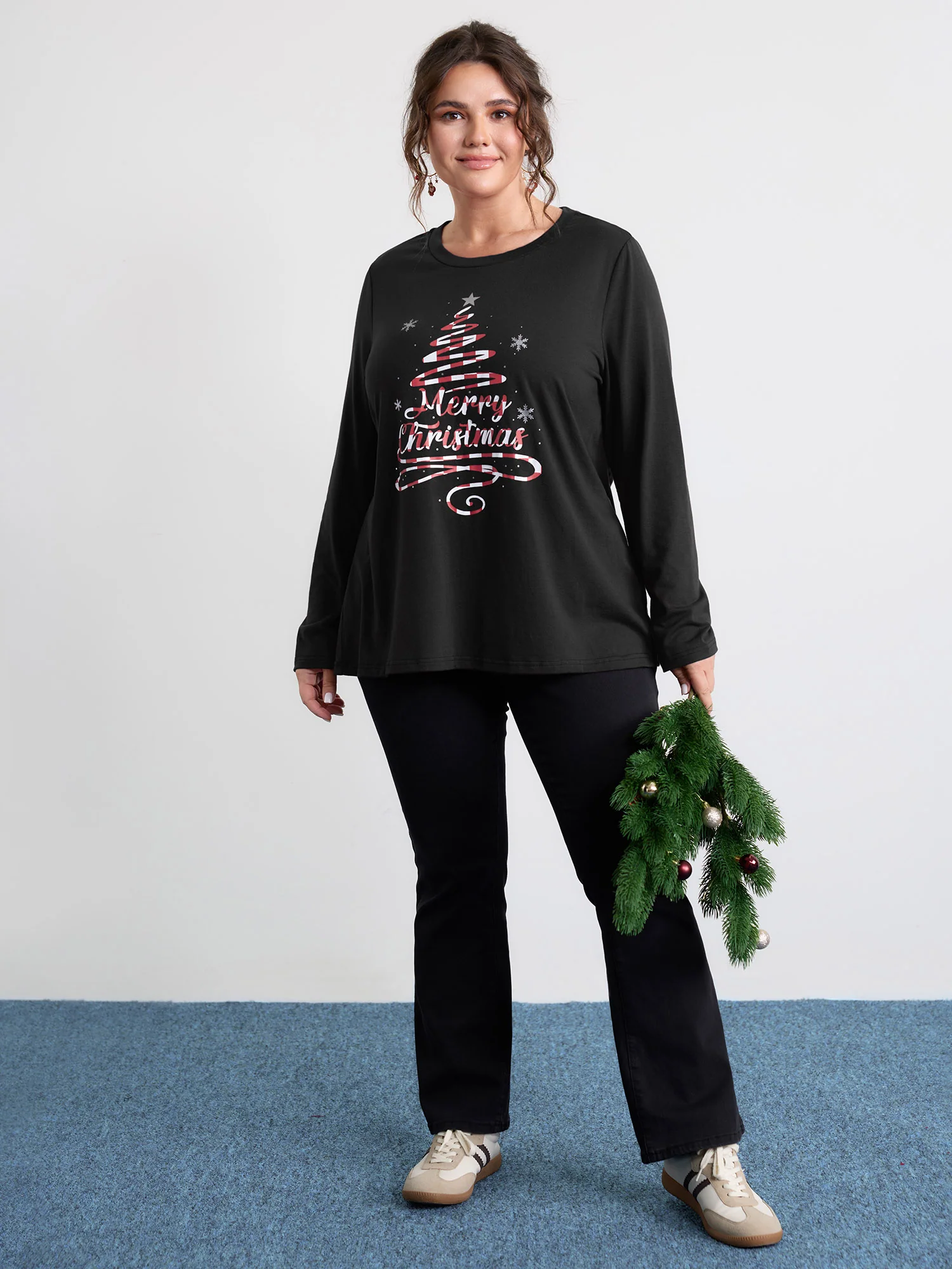 Merry Christmas Print Contrast T-Shirt - Image 3