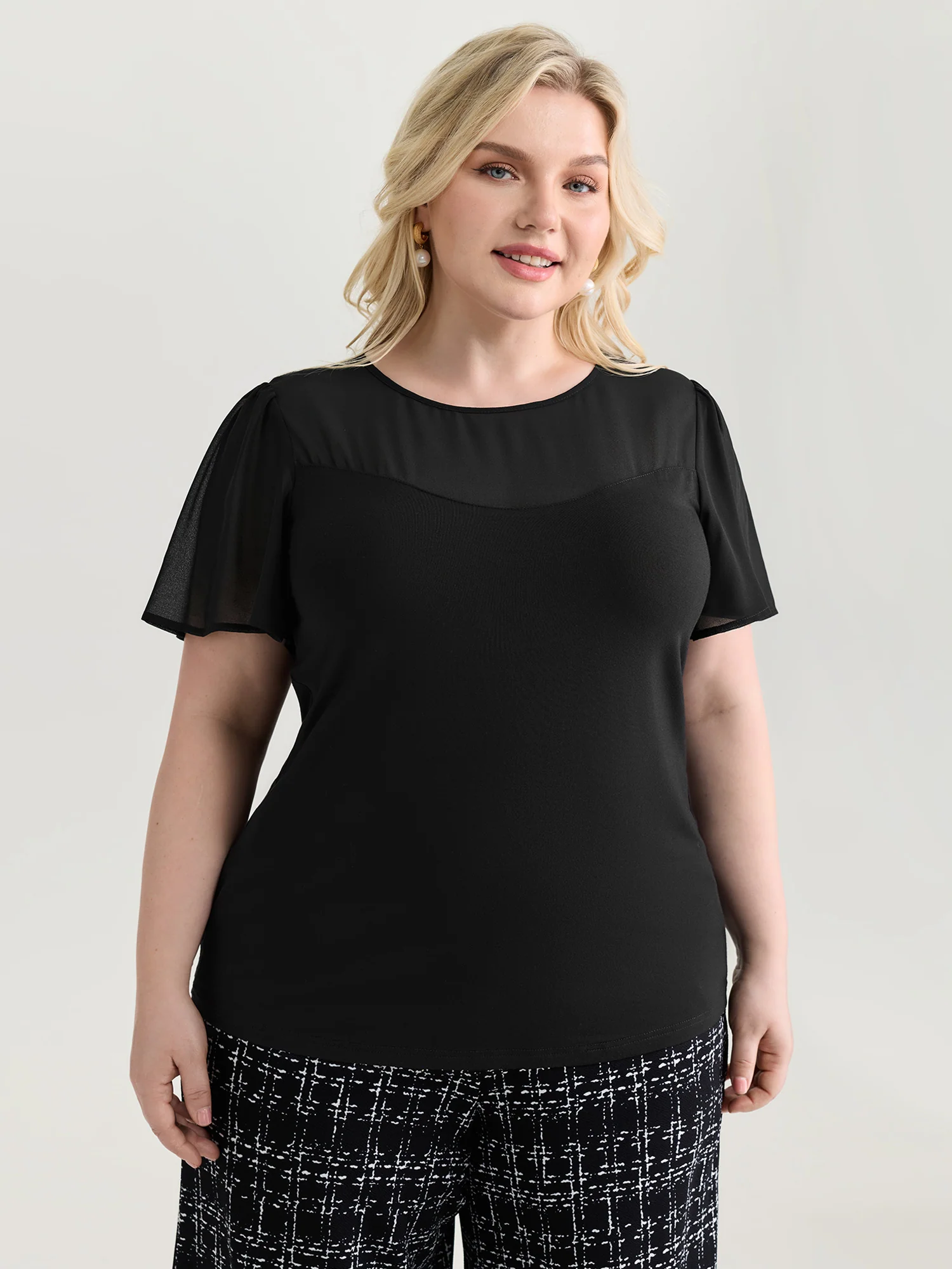 Mesh Neckline Spliced Fitted Knit Top - Image 2