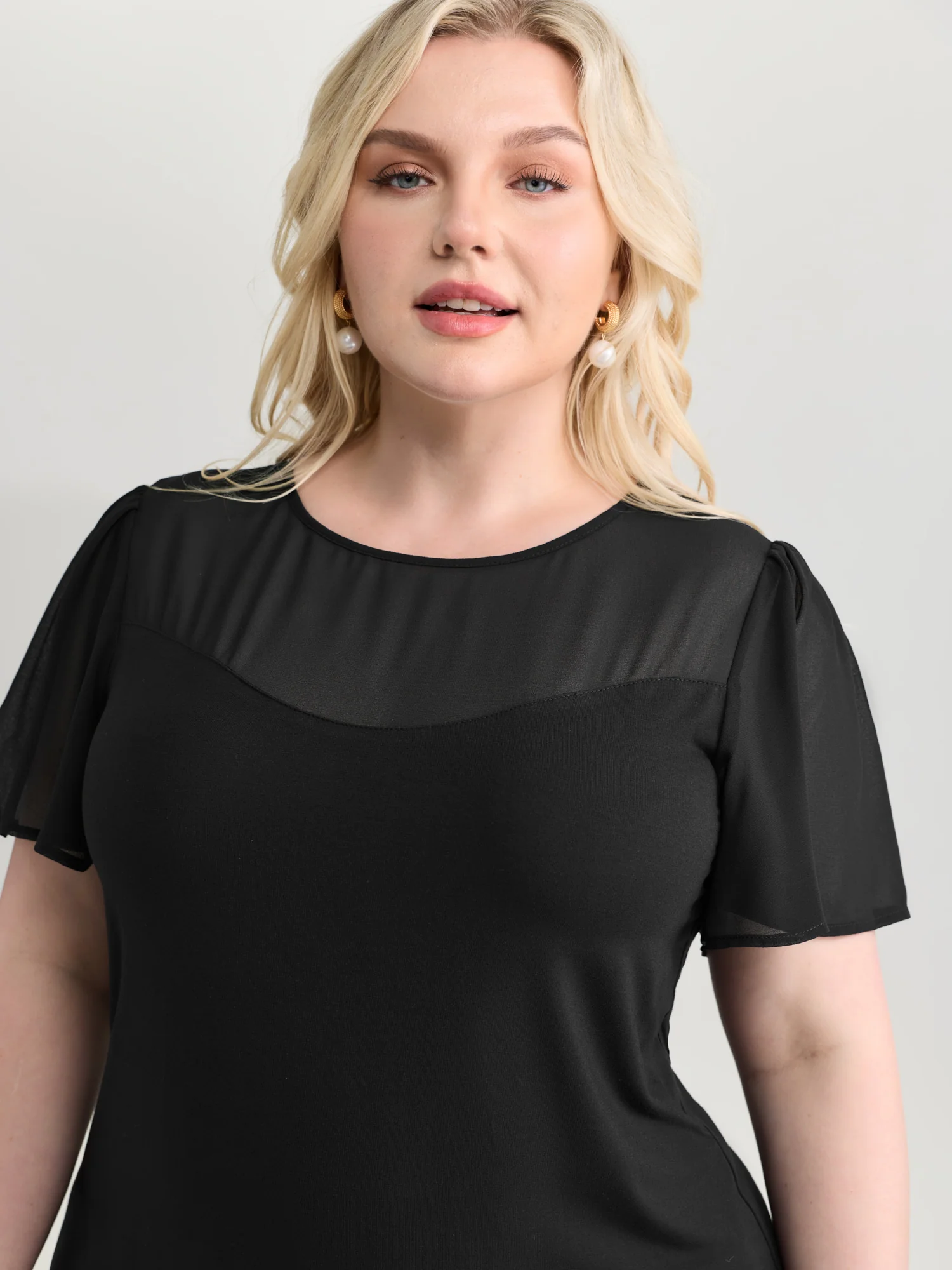 Mesh Neckline Spliced Fitted Knit Top - Image 4