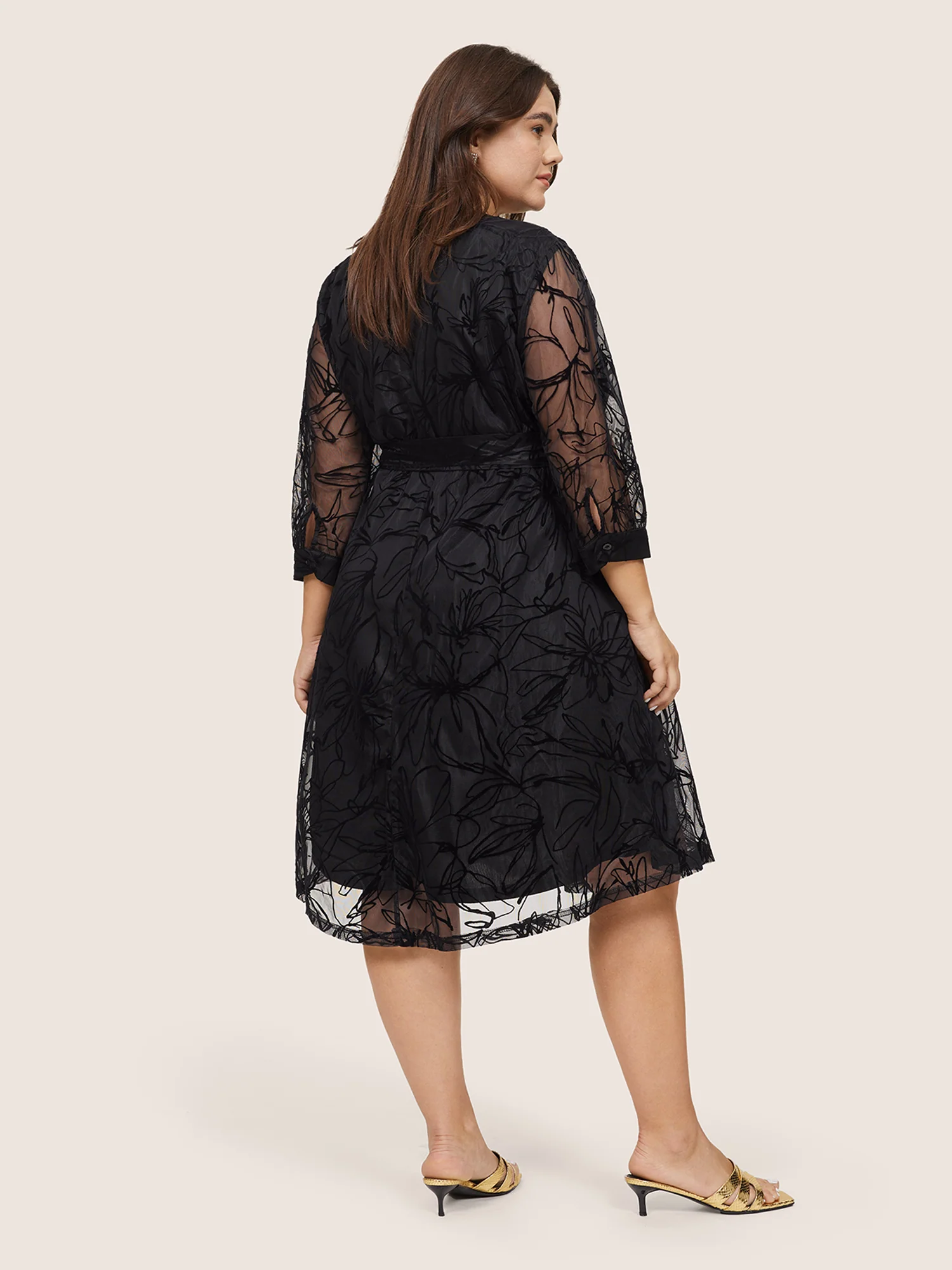 Floral Flocked Tulle Belted Dress - Image 4