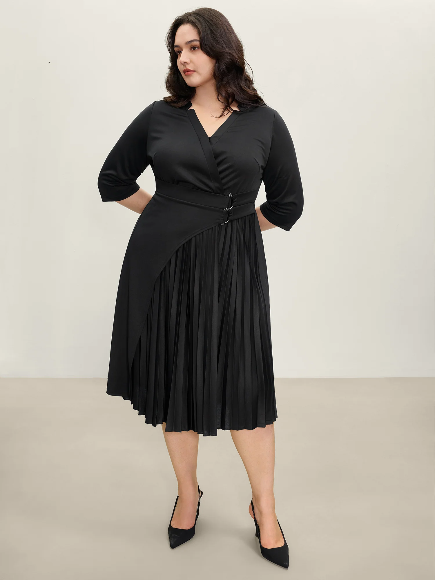 Metal Buckle Drape Pleated Midi Dress - Image 3