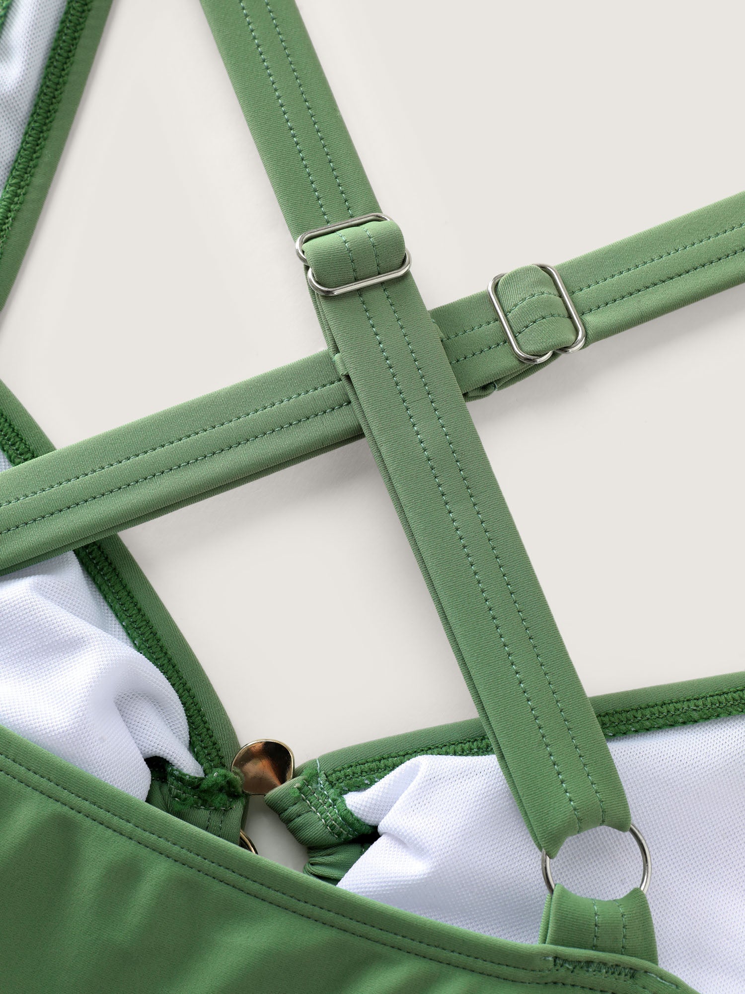 Metal Buckle Keyhole Swim Top - Image 6