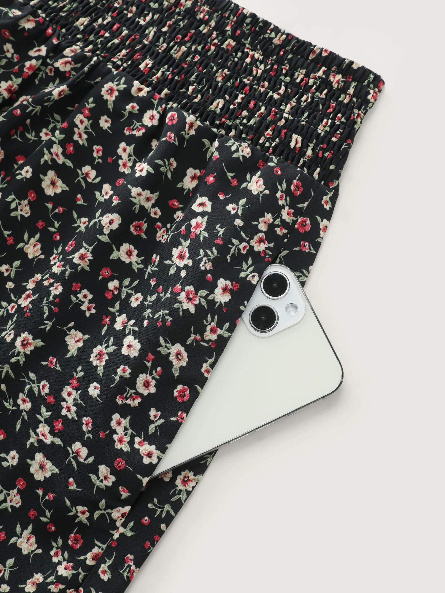 Micro Floral Print Shirred Waist Shorts - Image 6