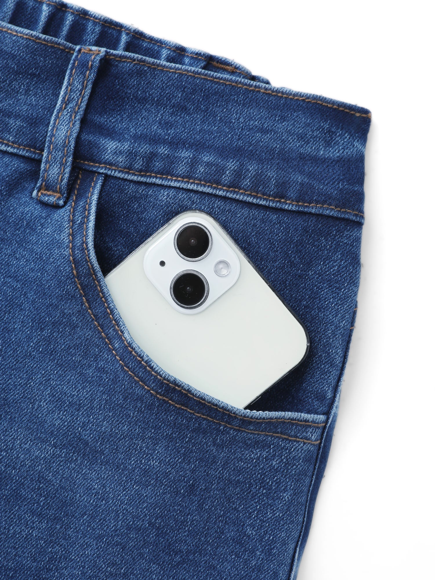 Mid-Rise Curve-Flattering Boyfriend Jeans - Image 7