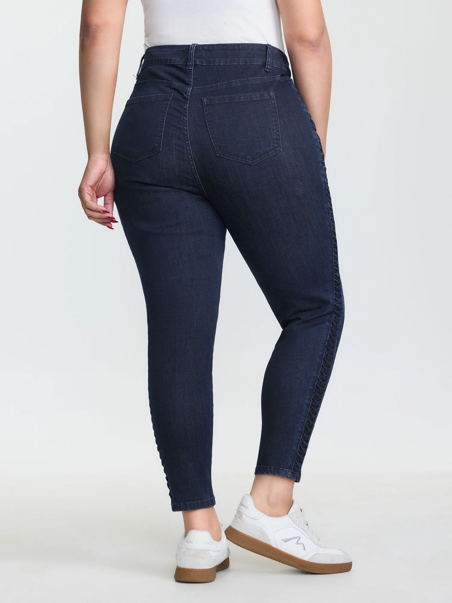 Curve Friendly Skinny-Fit Cropped Jeans - Image 4