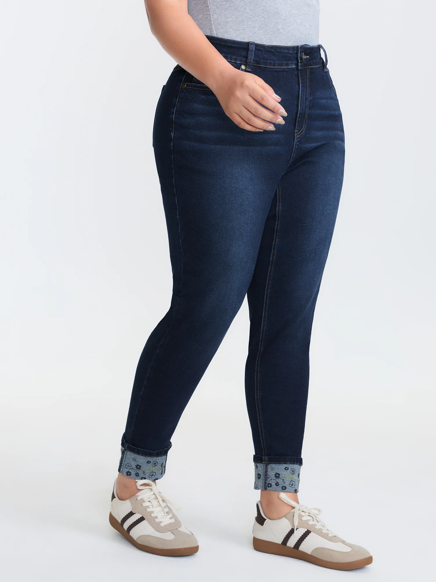 Floral Folded Hem Cropped Skinny-Fit Jeans - Image 3