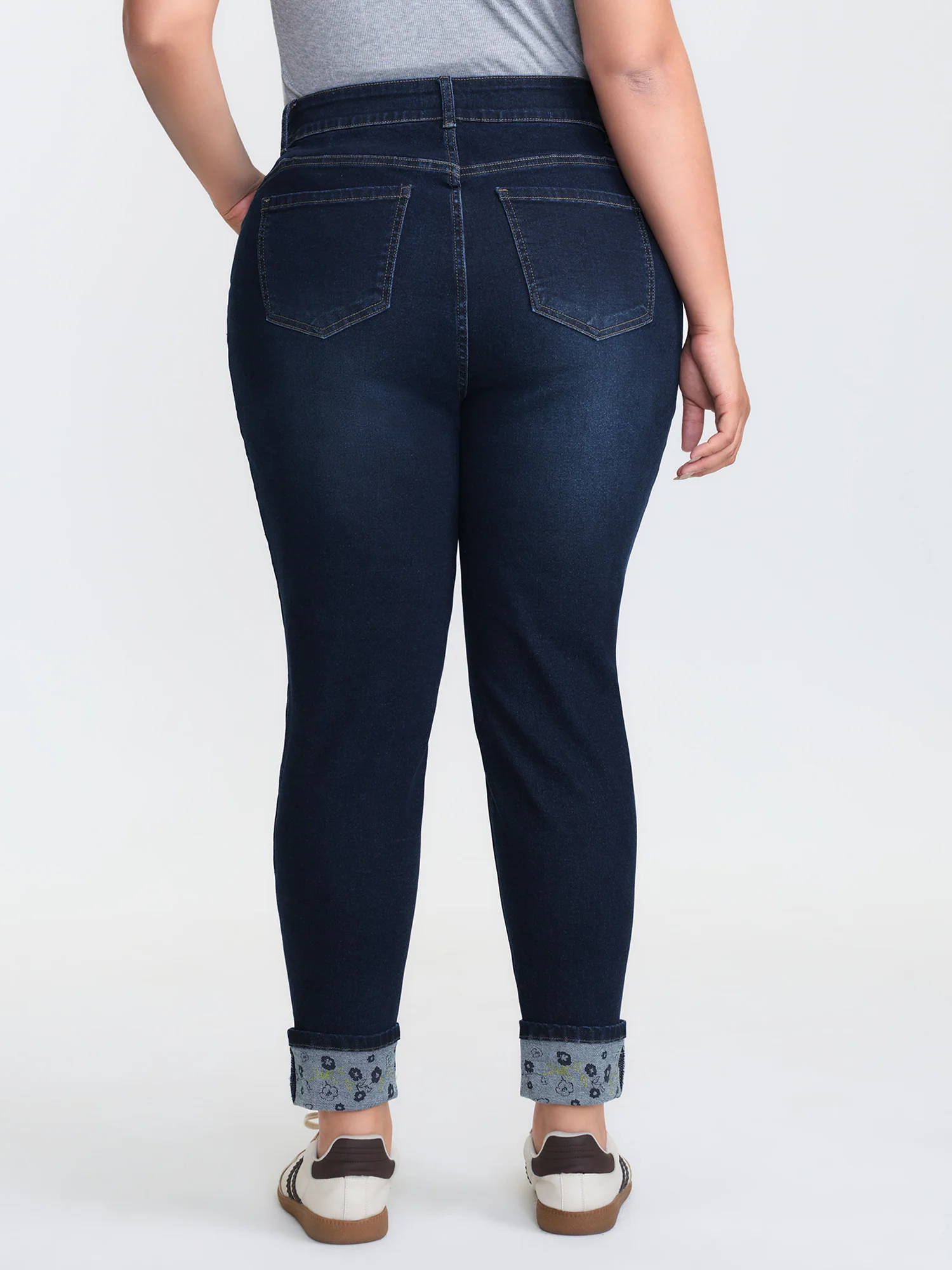Floral Folded Hem Cropped Skinny-Fit Jeans - Image 6
