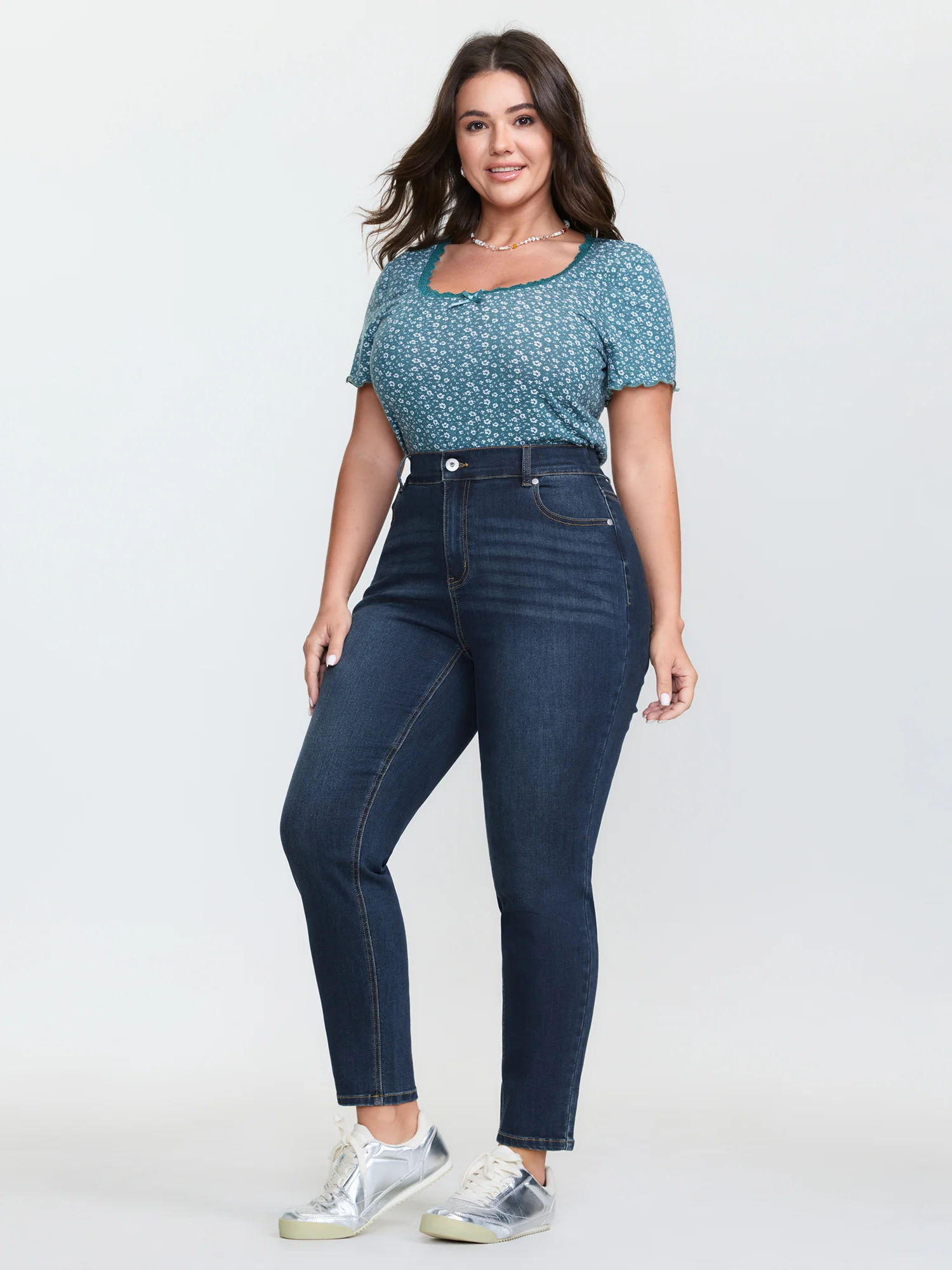 Mid-Rise Stretchy Straight Leg Jeans - Image 3