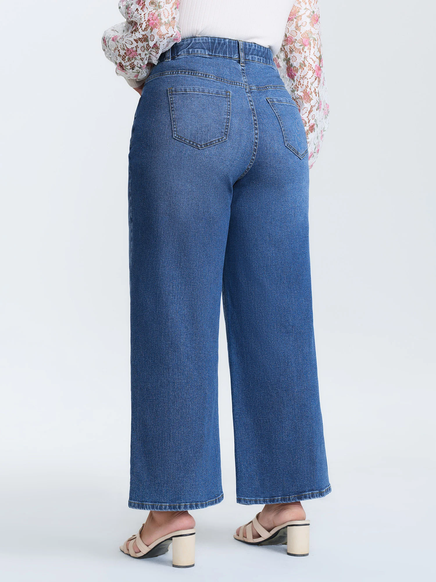 Classic High-Rise Wide-Leg Jeans - Image 5