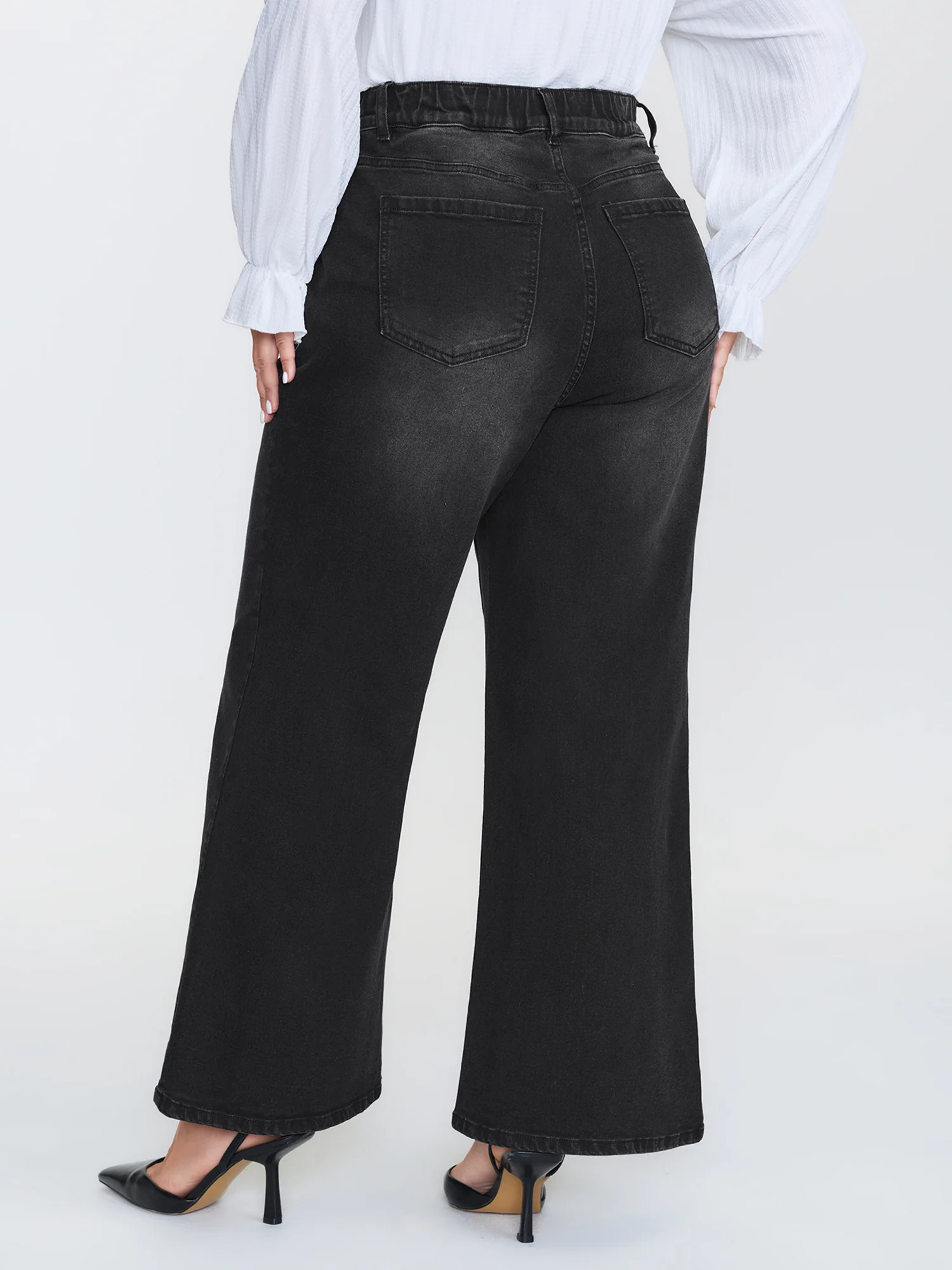 Mid-Rise Wide-Leg Jeans - Image 5