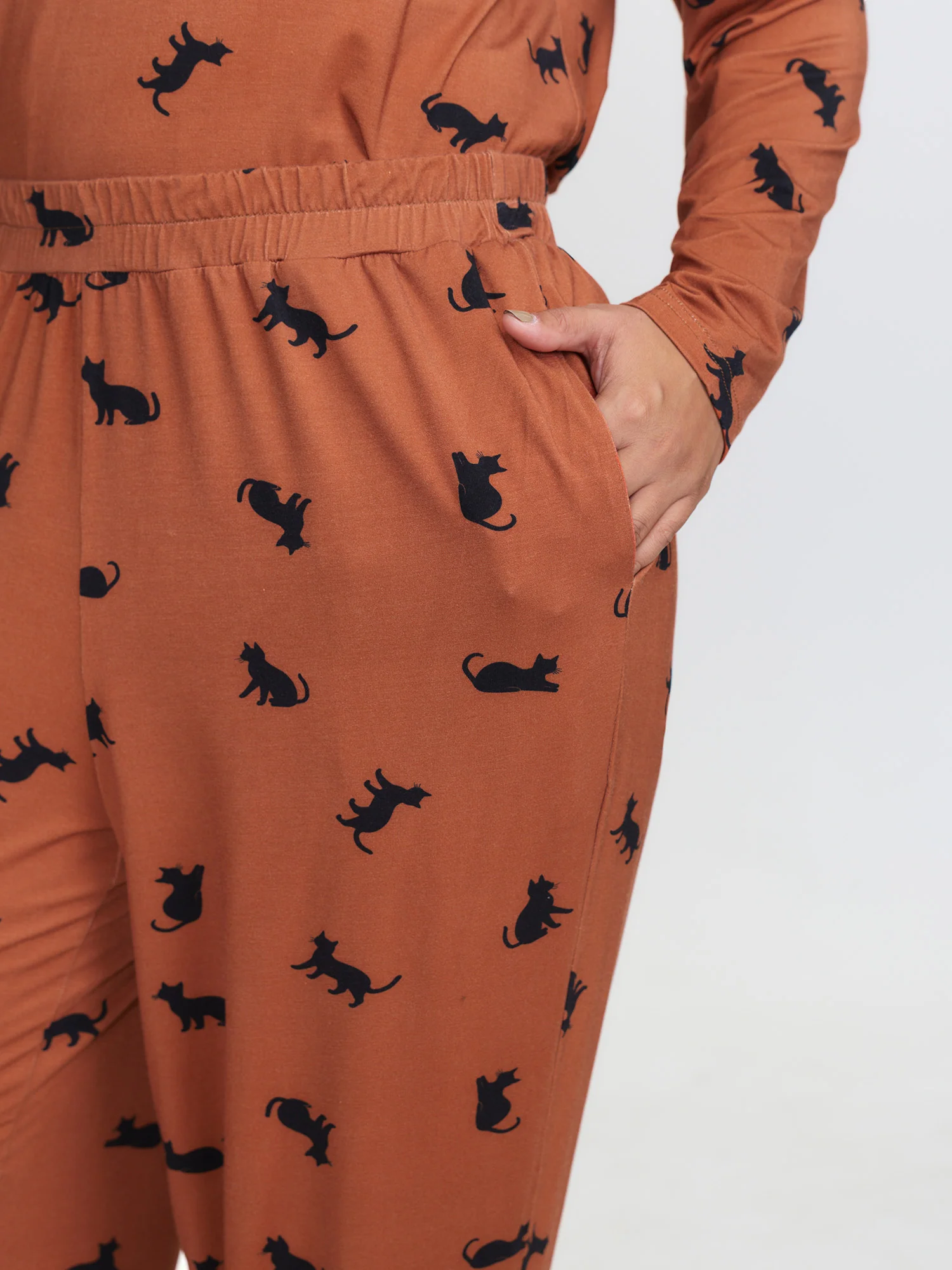 Midnight Cat Print Stretchy Lounge Bottoms - Image 4
