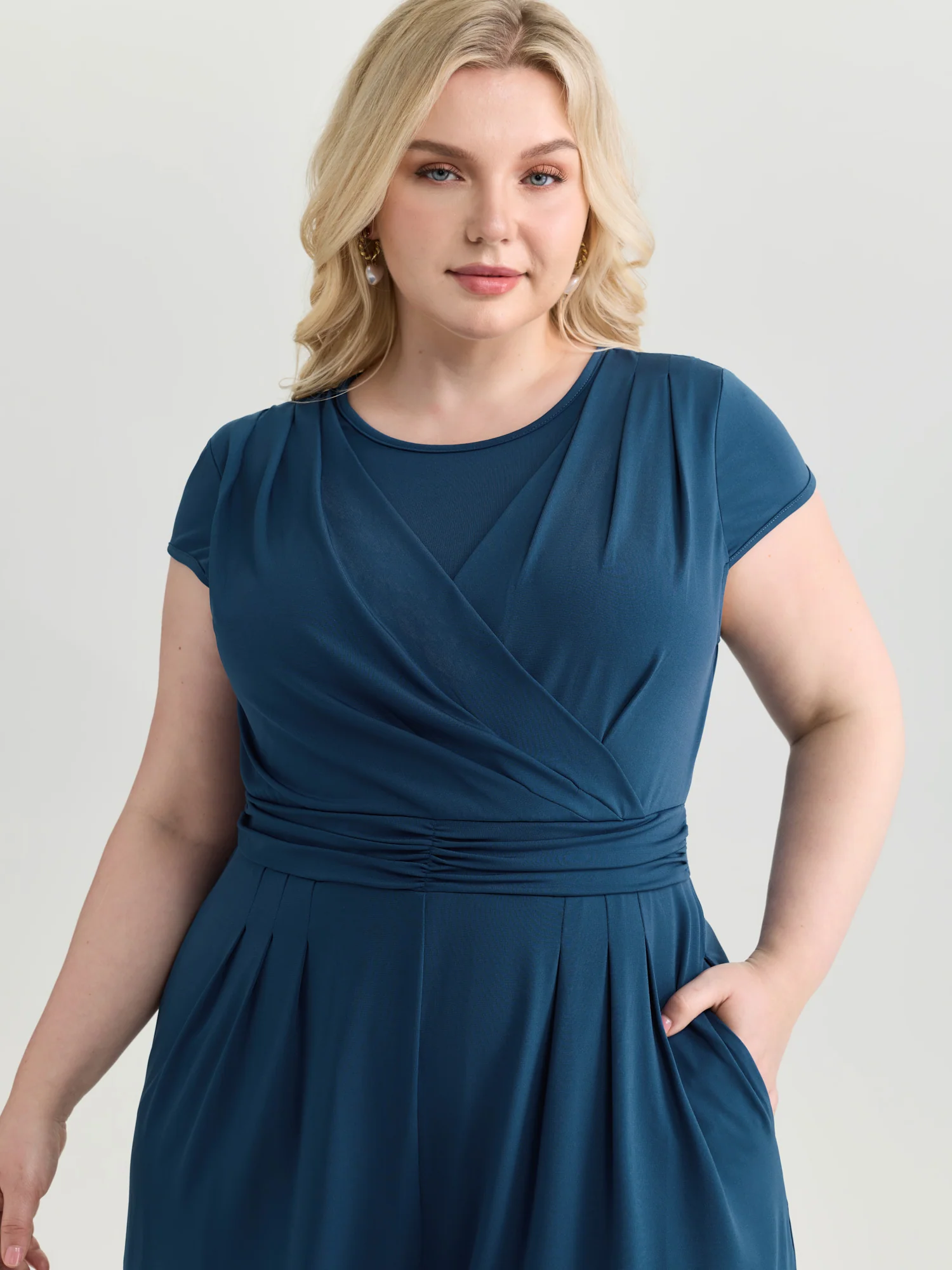 Minimalist Overlap Plain Jumpsuit - Image 2