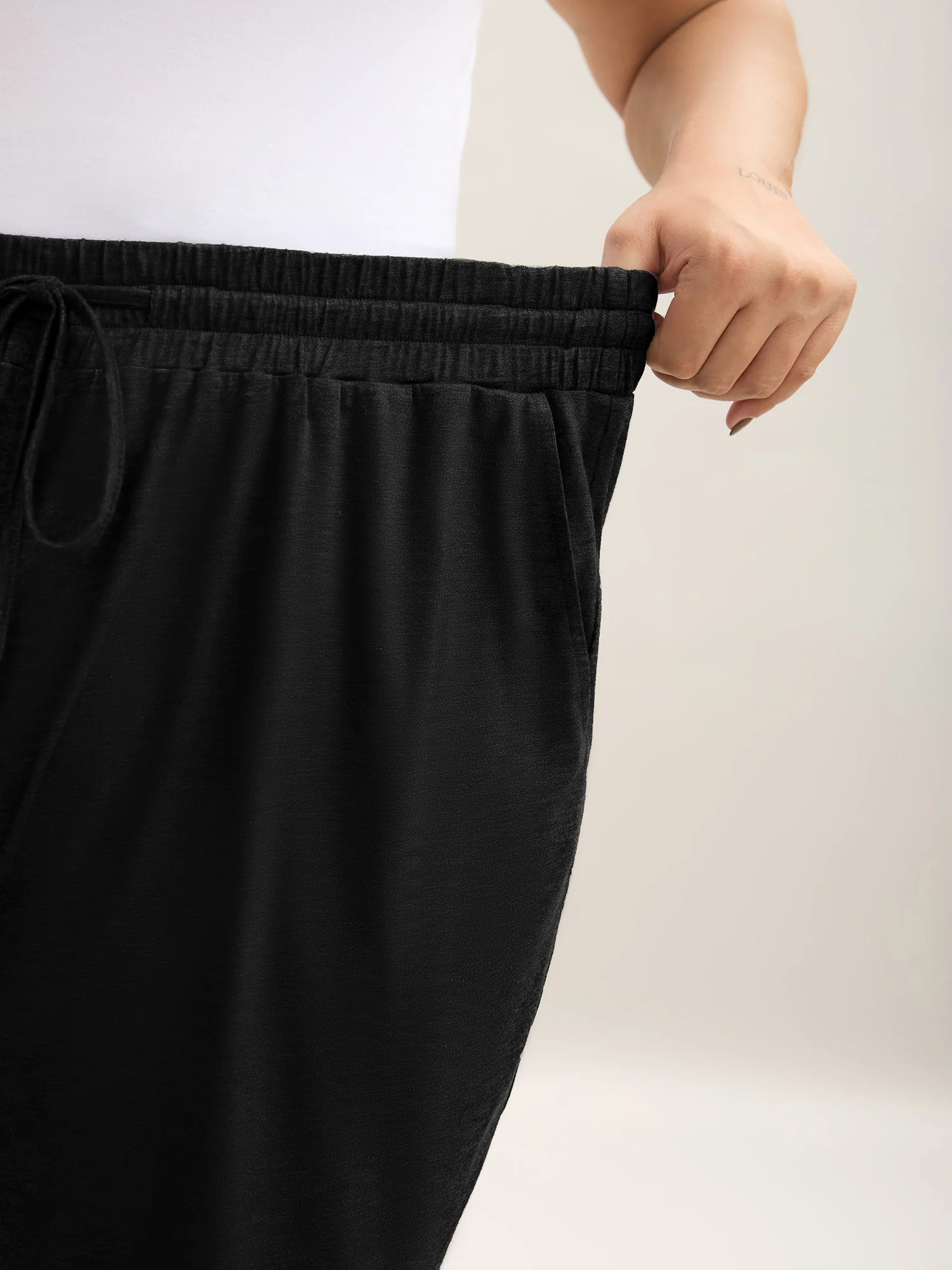 Mixed Color Knit Drawstring Loungewear Bottoms - Image 3