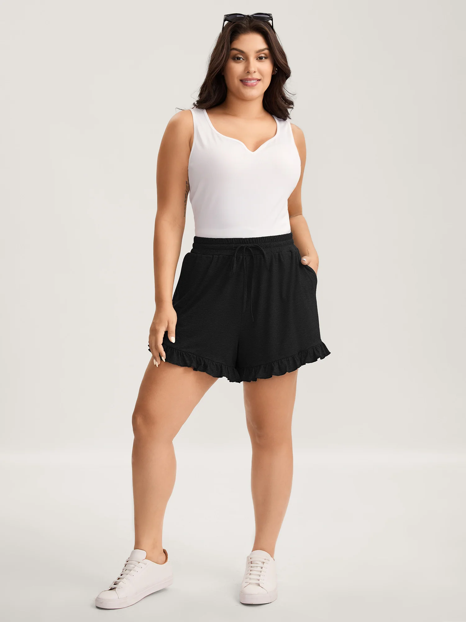 Supersoft Mixed Color Knit Drawstring Ruffled Shorts - Image 10