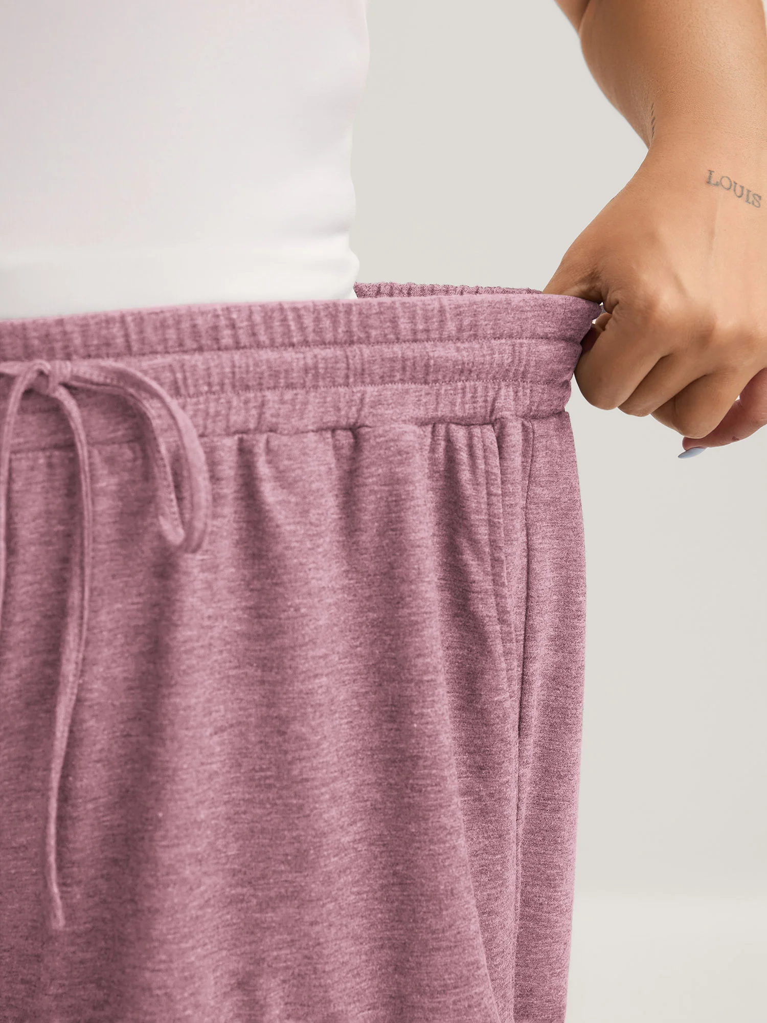 Supersoft Mixed Color Knit Drawstring Ruffled Shorts - Image 13