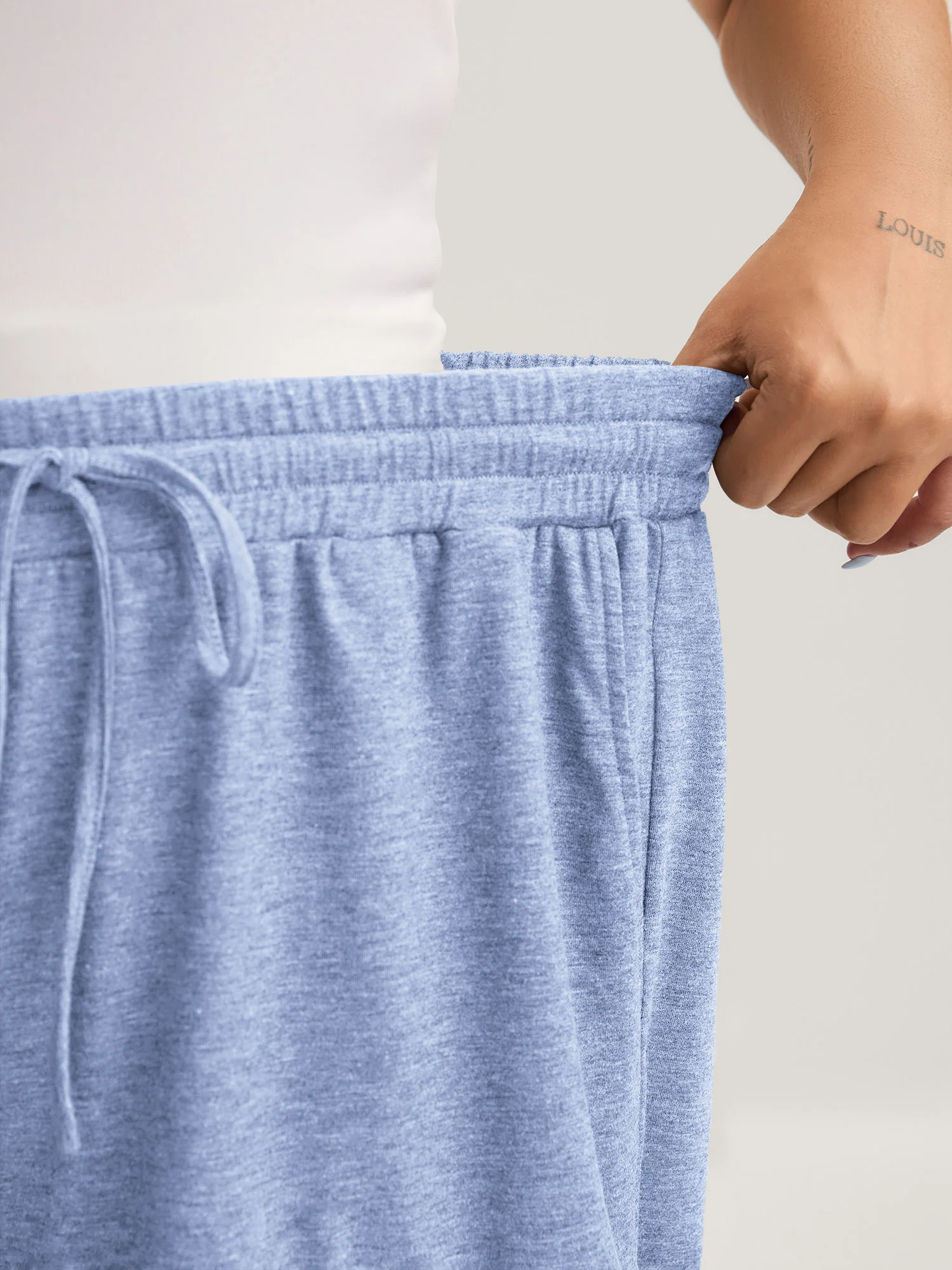Supersoft Mixed Color Knit Drawstring Ruffled Shorts - Image 21