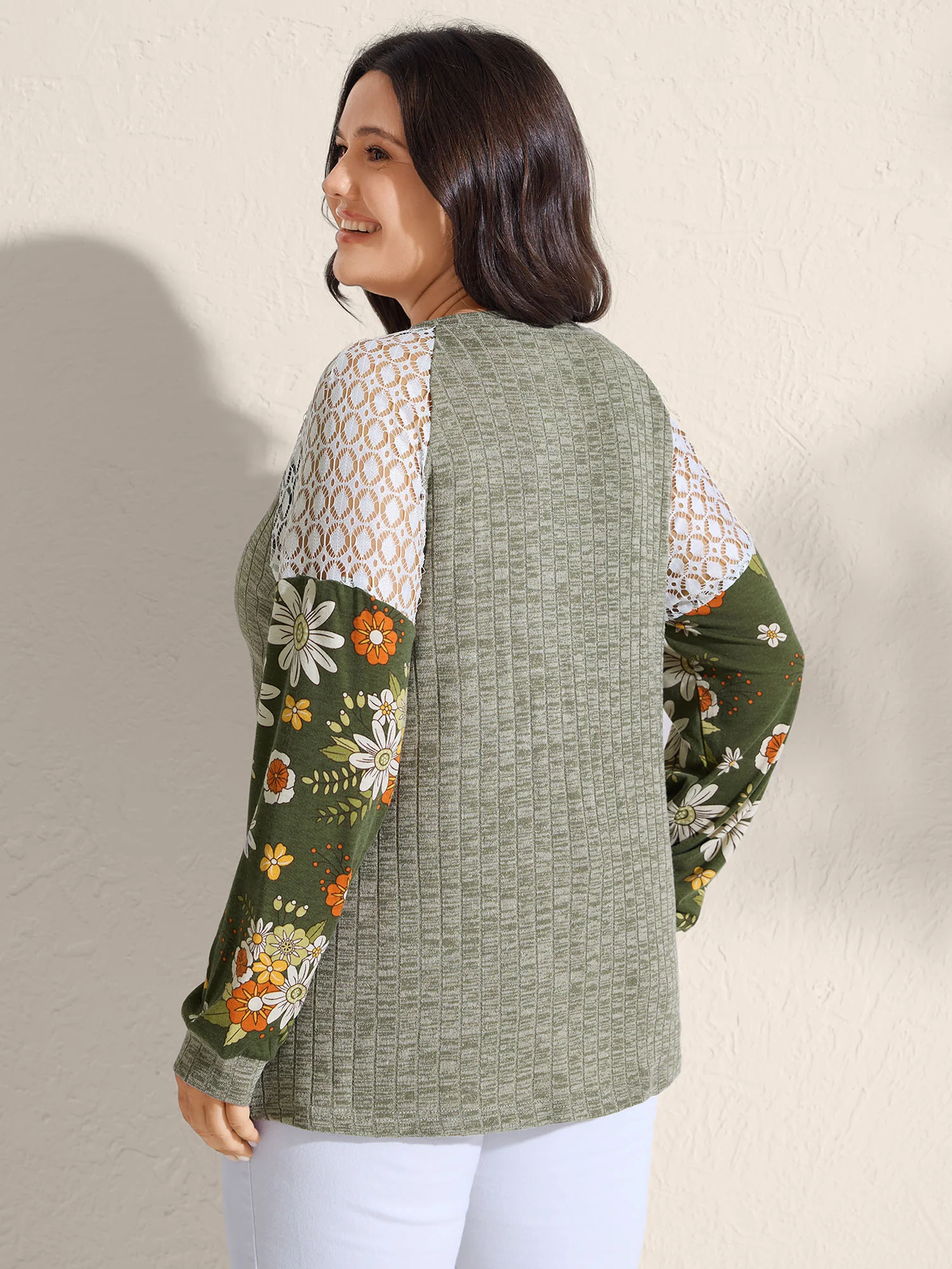 Mixed Floral Print Ribbed V-Neck Sweatshirt - Image 4