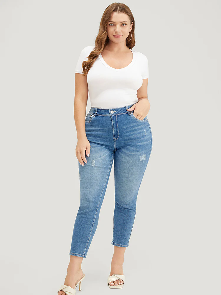 Moderately Stretchy High Rise Dark Wash Cropped Jeans - Image 4