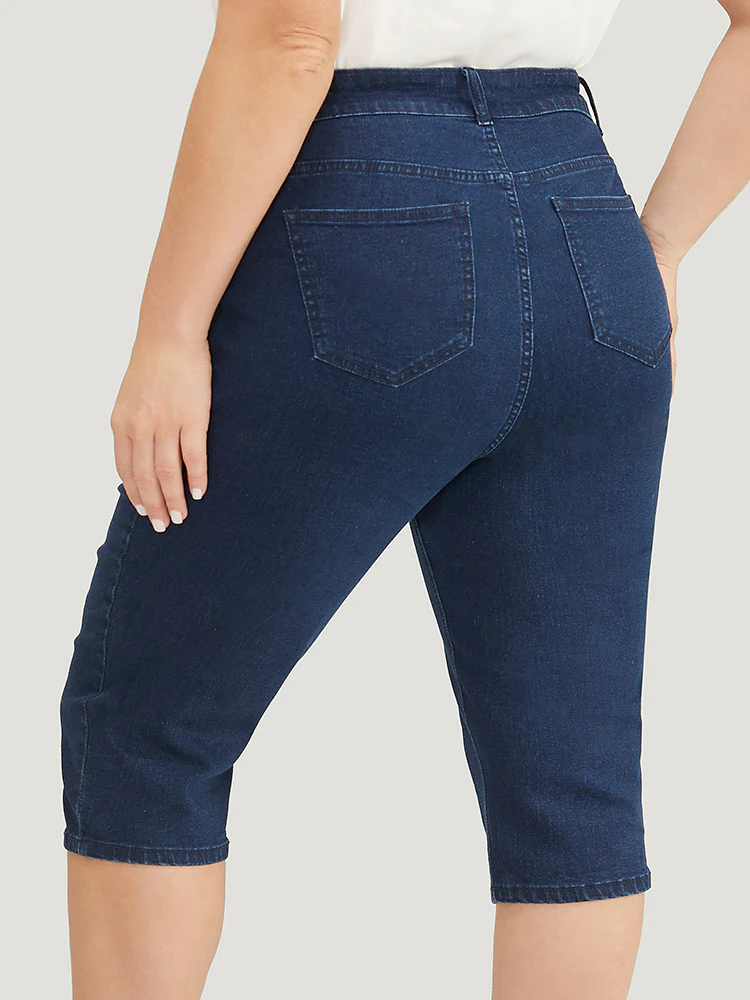 Moderately Stretchy  High Rise Knee Denim Shorts - Image 2