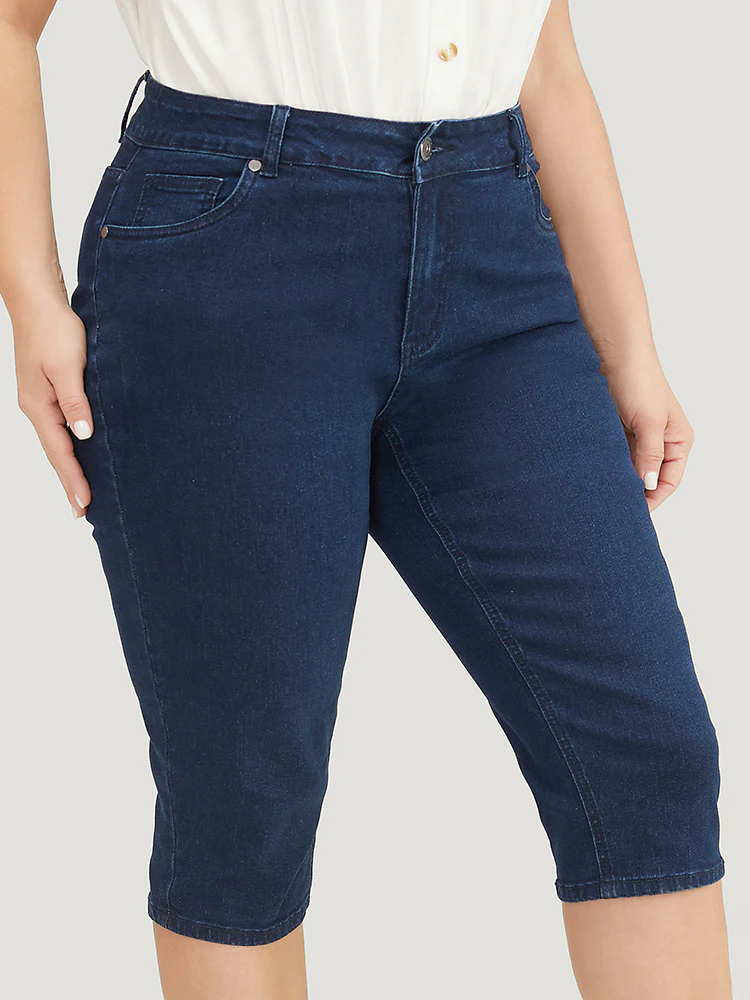 Moderately Stretchy  High Rise Knee Denim Shorts - Image 6