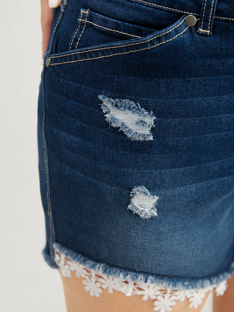 Moderately Stretchy Ripped Lace Raw Hem Denim Shorts - Image 9