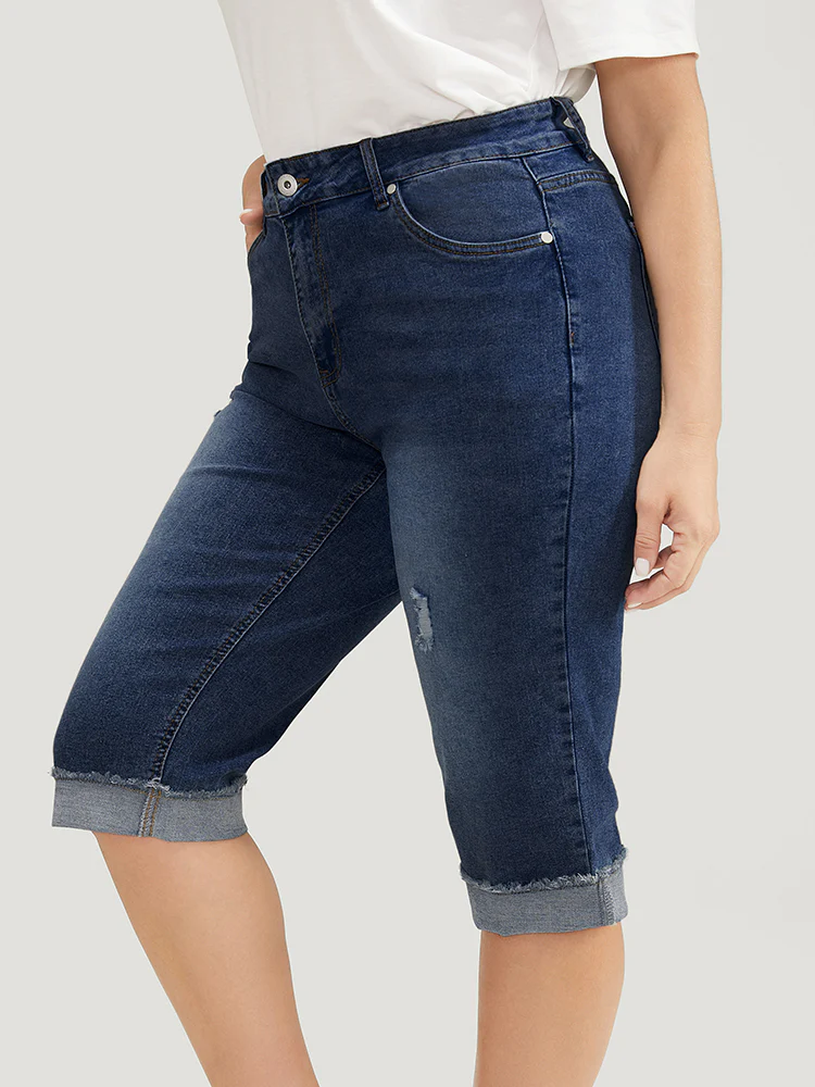 Moderately Stretchy Roll Hem Ripped Knee Denim Shorts - Image 3