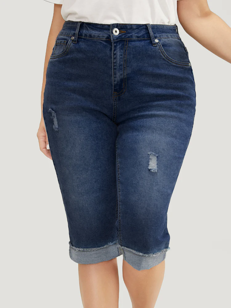 Moderately Stretchy Roll Hem Ripped Knee Denim Shorts - Image 5