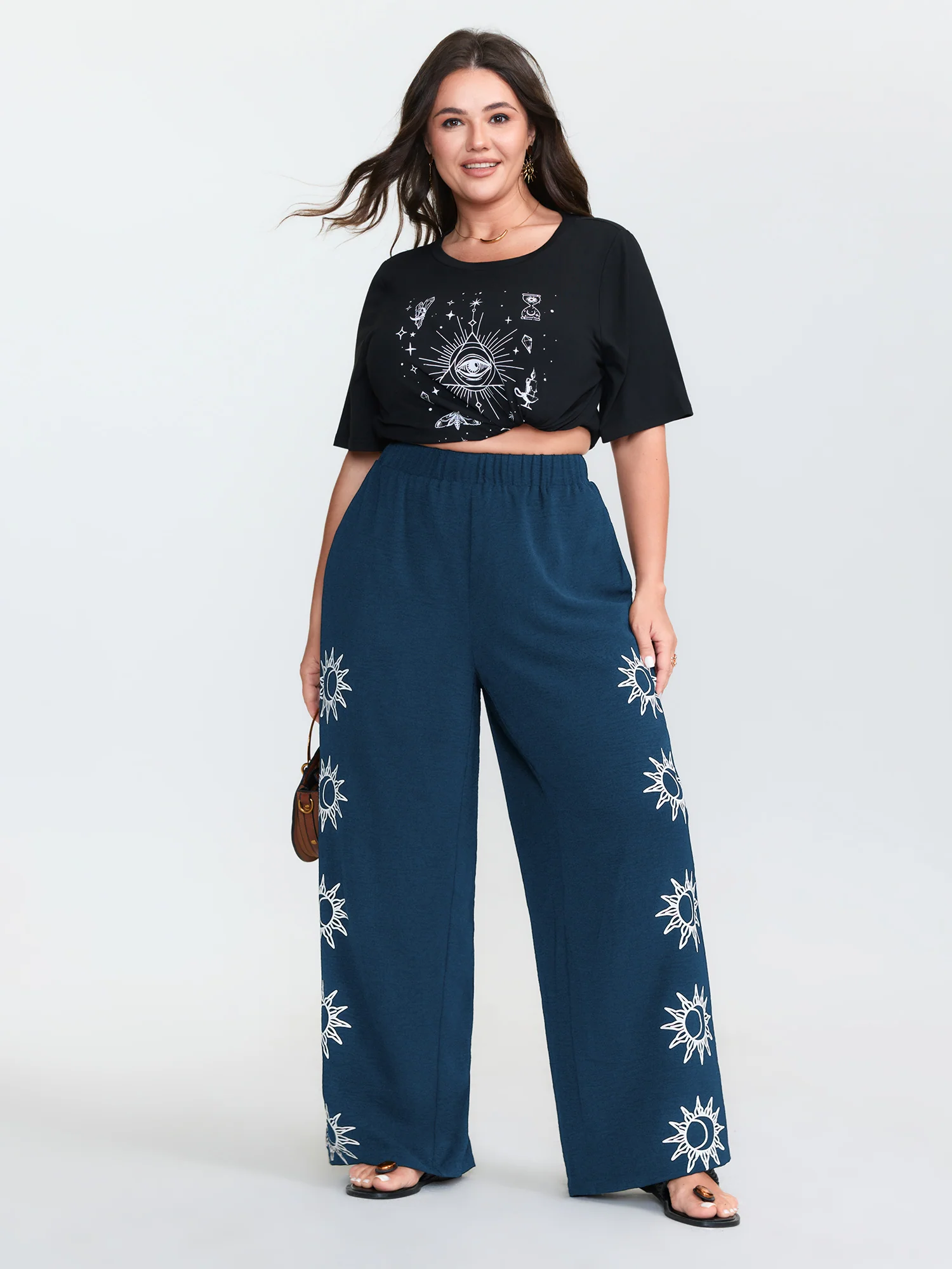 Monochrome Floral Pattern Pants - Image 10