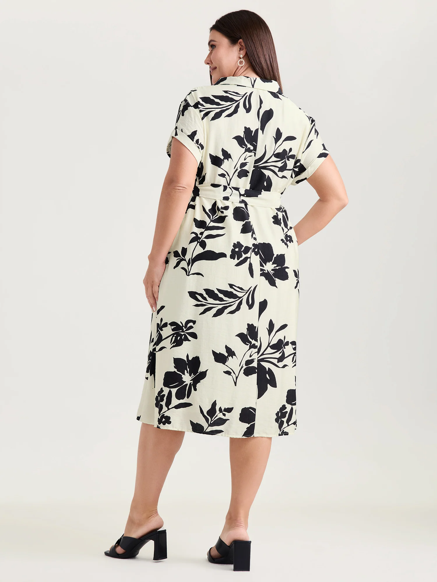 Monochrome Floral Print Collared Midi Dress - Image 4