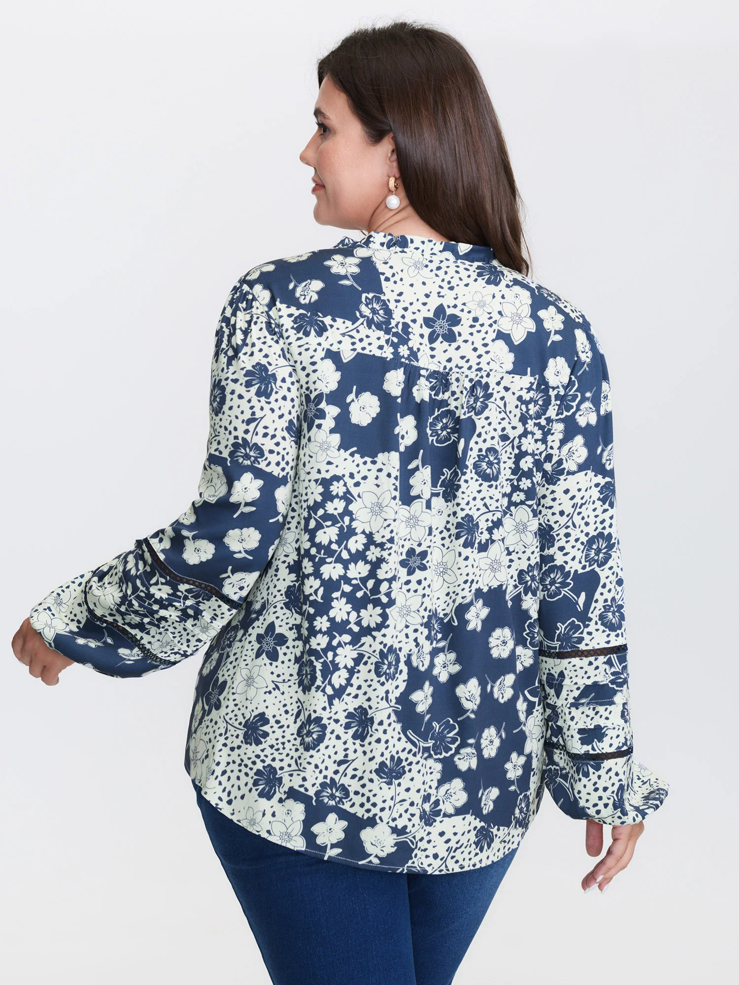 Monochrome Floral Print Ruffled Button-Down Shirt - Image 5