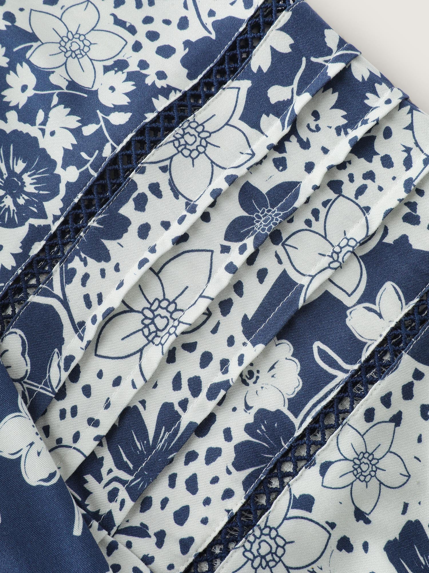 Monochrome Floral Print Ruffled Button-Down Shirt - Image 7