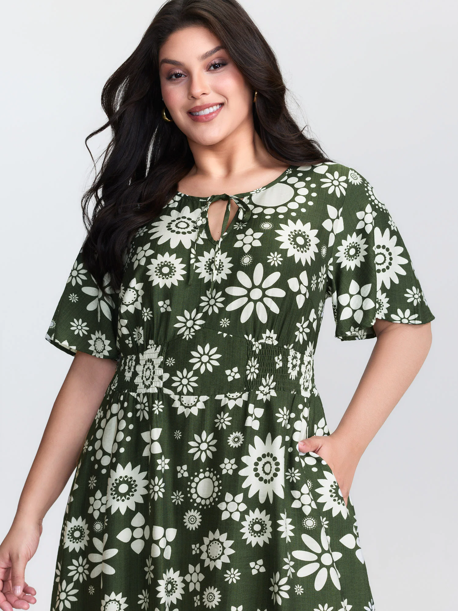 Monochrome Floral Print Shirred Midi Dress - Image 2