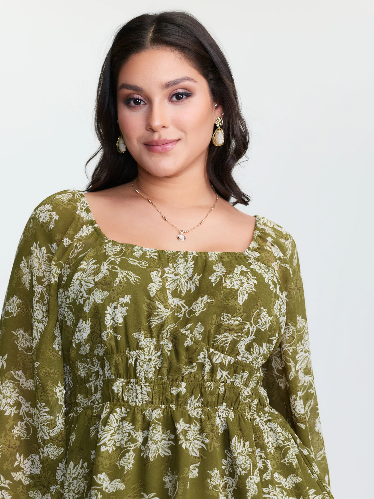 Monochrome Floral Print Shirred Waist Blouse - Image 3