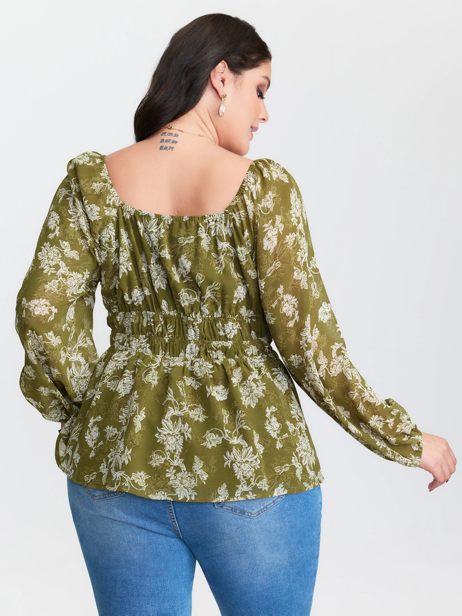 Monochrome Floral Print Shirred Waist Blouse - Image 4