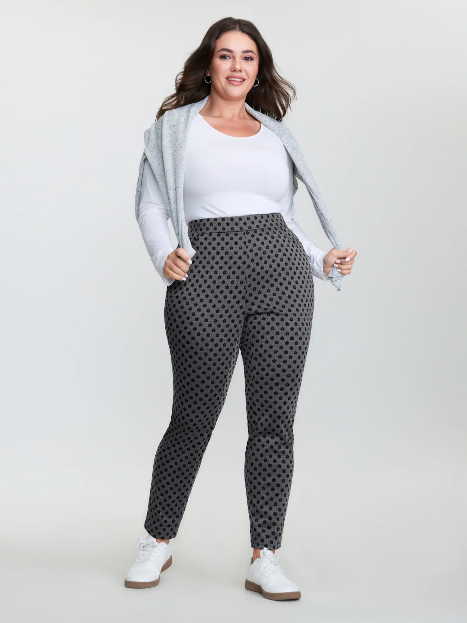 Monochrome Floral Print Stretchy Pants - Image 2