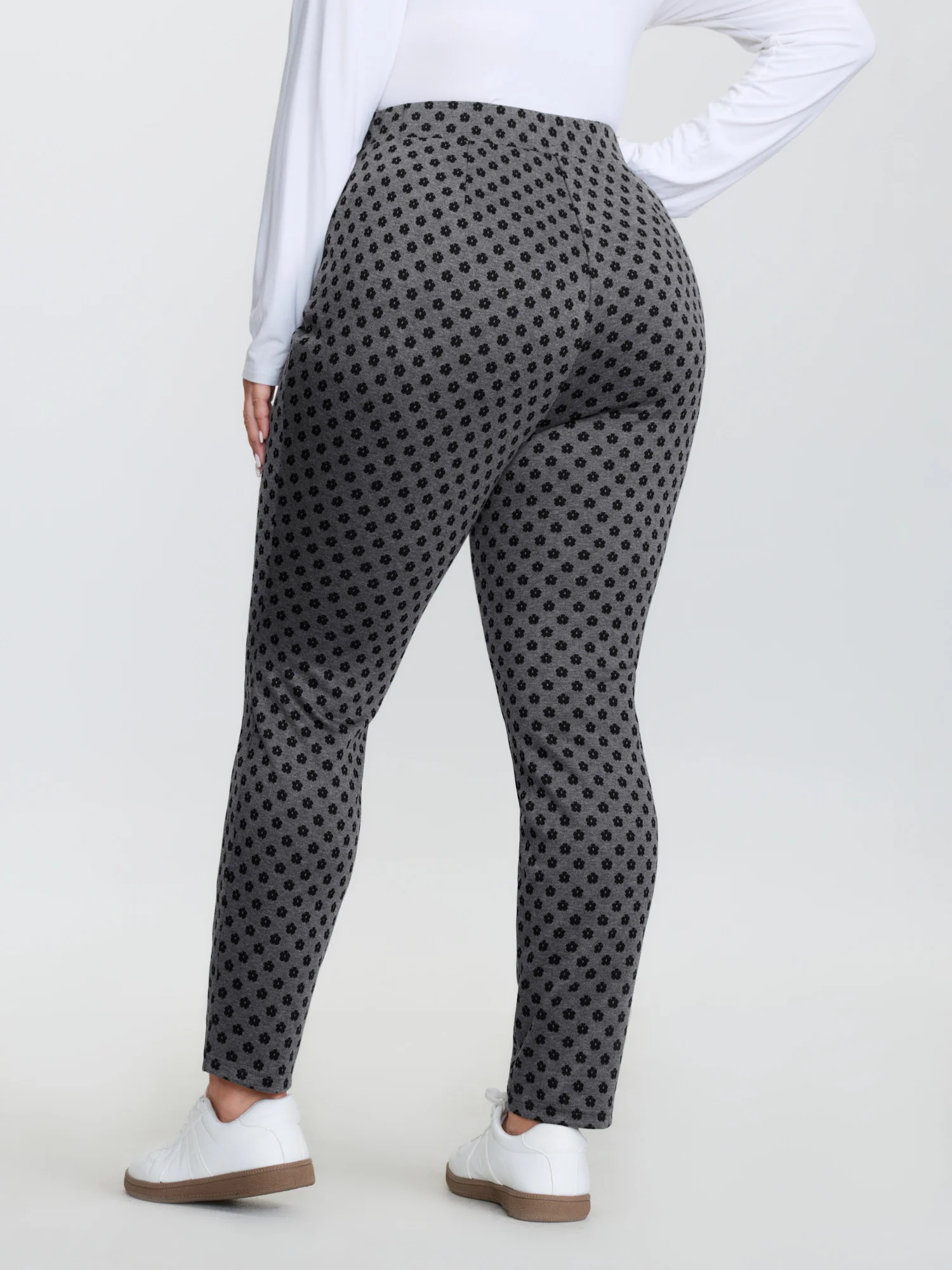 Monochrome Floral Print Stretchy Pants - Image 5