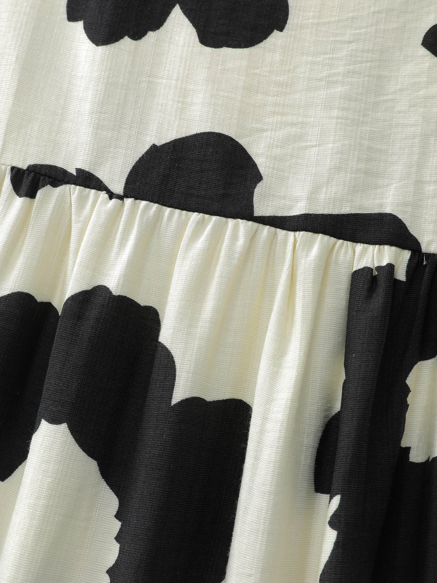 Monochrome Floral Print Tiered Maxi Dress - Image 5