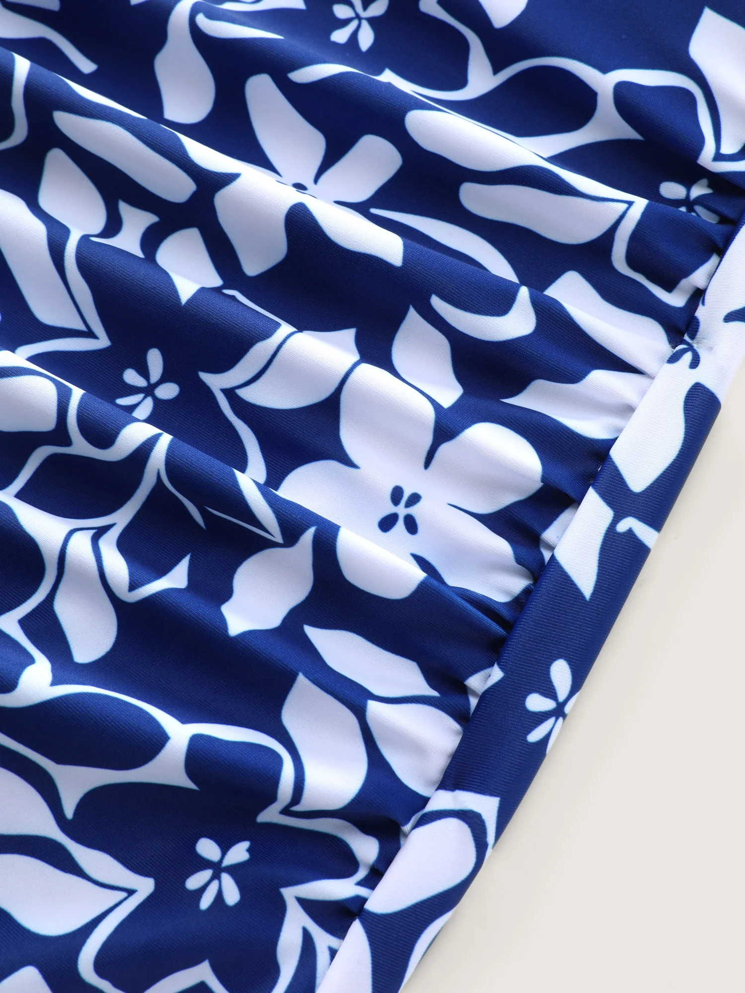 Monochrome Floral Print Wide-Strap One-Piece Swimsuit - Image 7