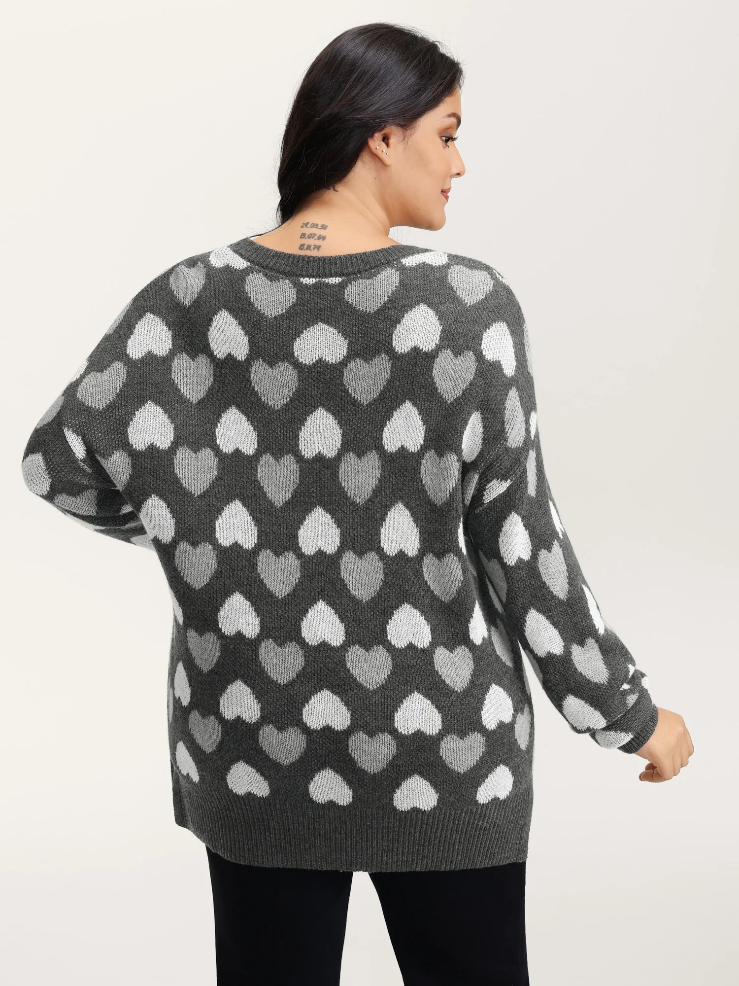 Monochrome Hearts Slit Round Neck Pullover - Image 5