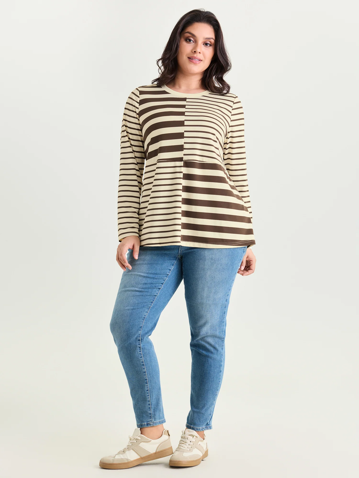 Monochrome Stripe Round Neck T-Shirt - Image 3