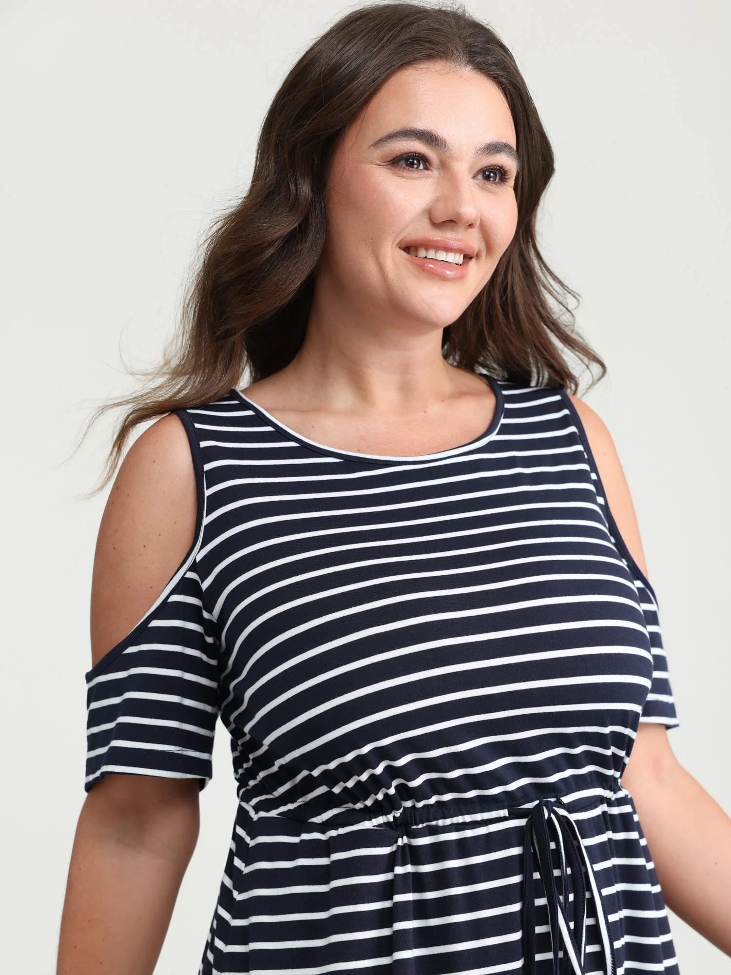 Monochrome Striped Cold-Shoulder Pockets Midi Dress - Image 2