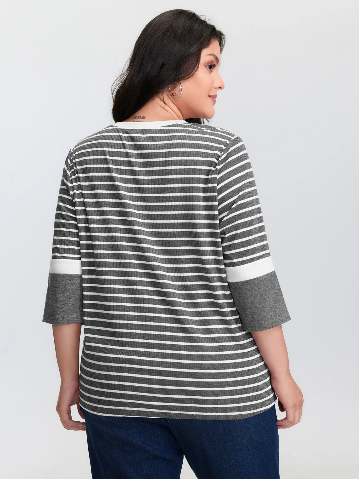 Monochrome Stripes Round Neck T-Shirt - Image 4