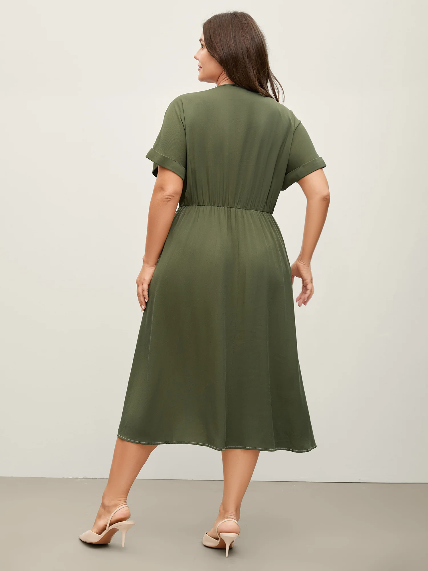 Monochrome Zipper Front Pockets Midi Dress - Image 4