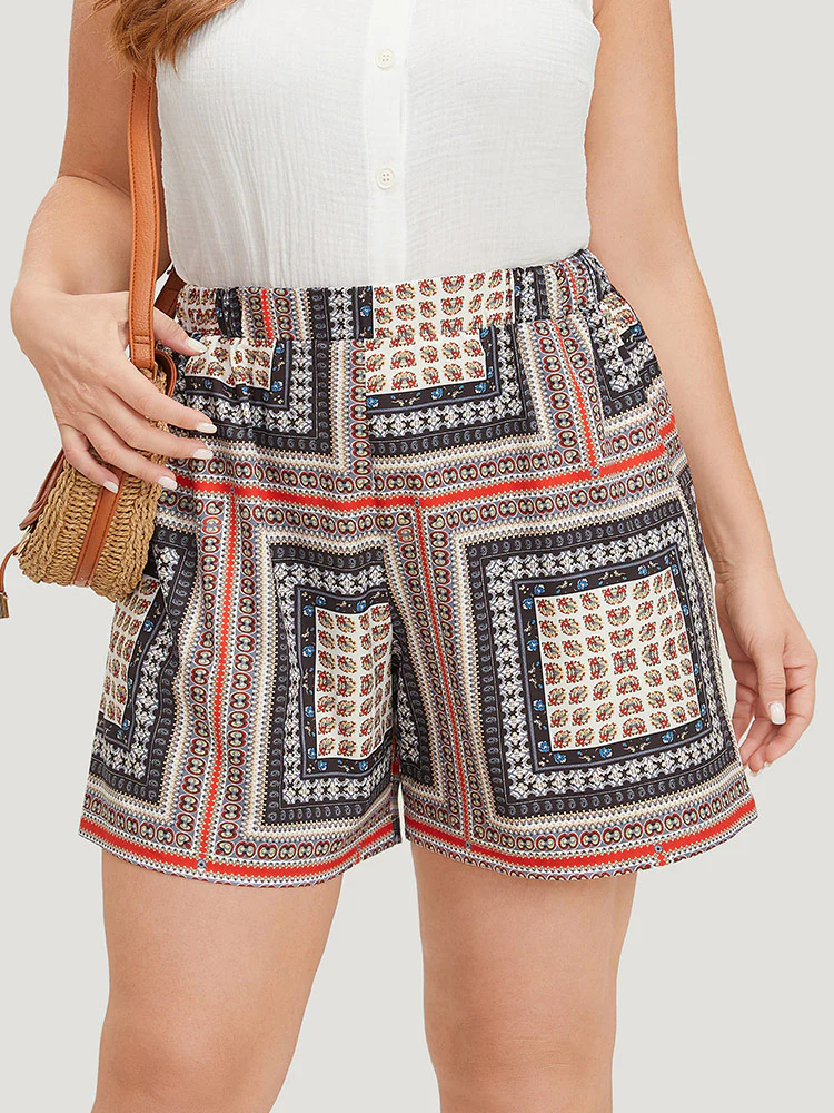Moroccan Print Pocket Elastic Waist Shorts - Image 6