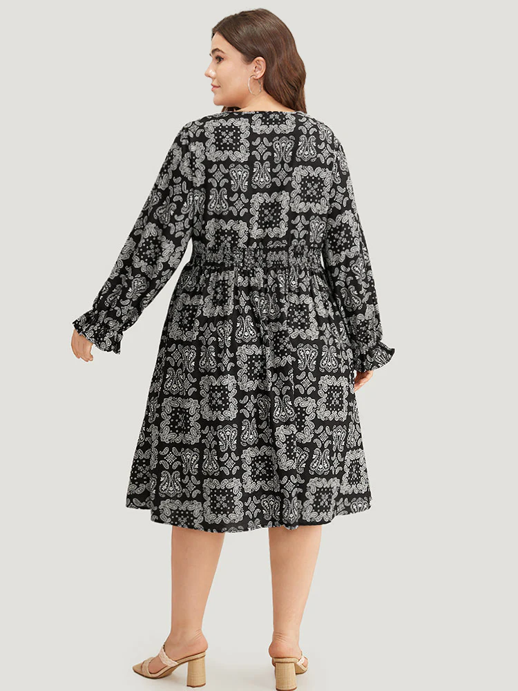 Moroccan Print Shirred Pocket Dress - Image 3