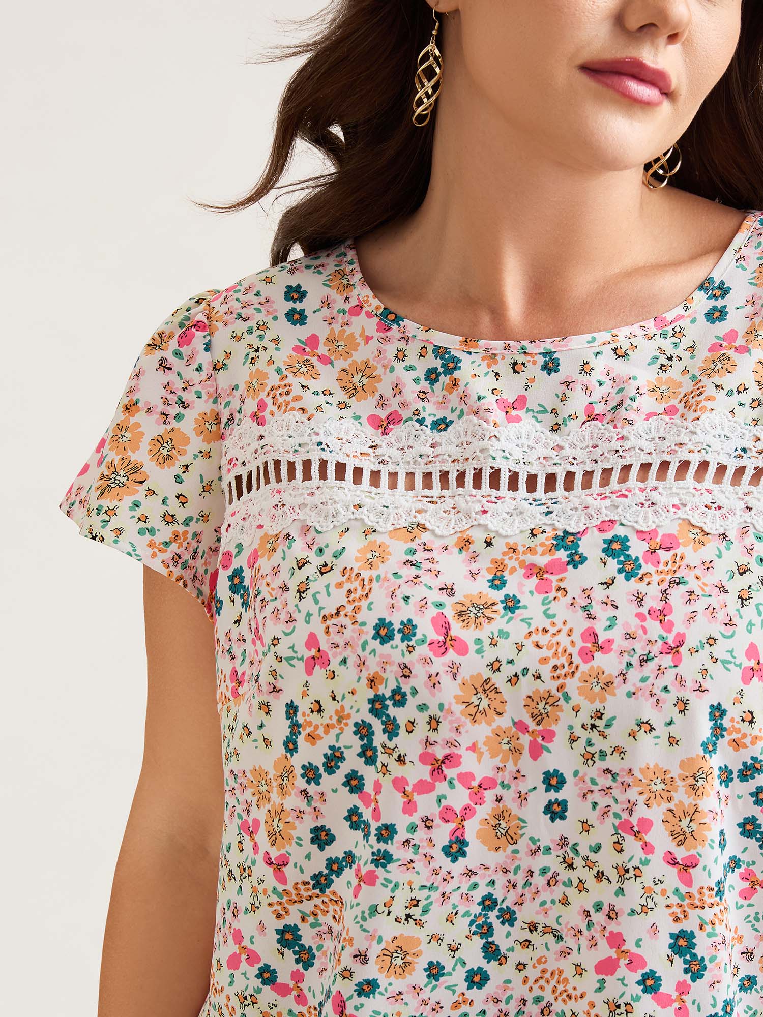 Multi-Color Floral Print Lace Spliced Blouse - Image 3