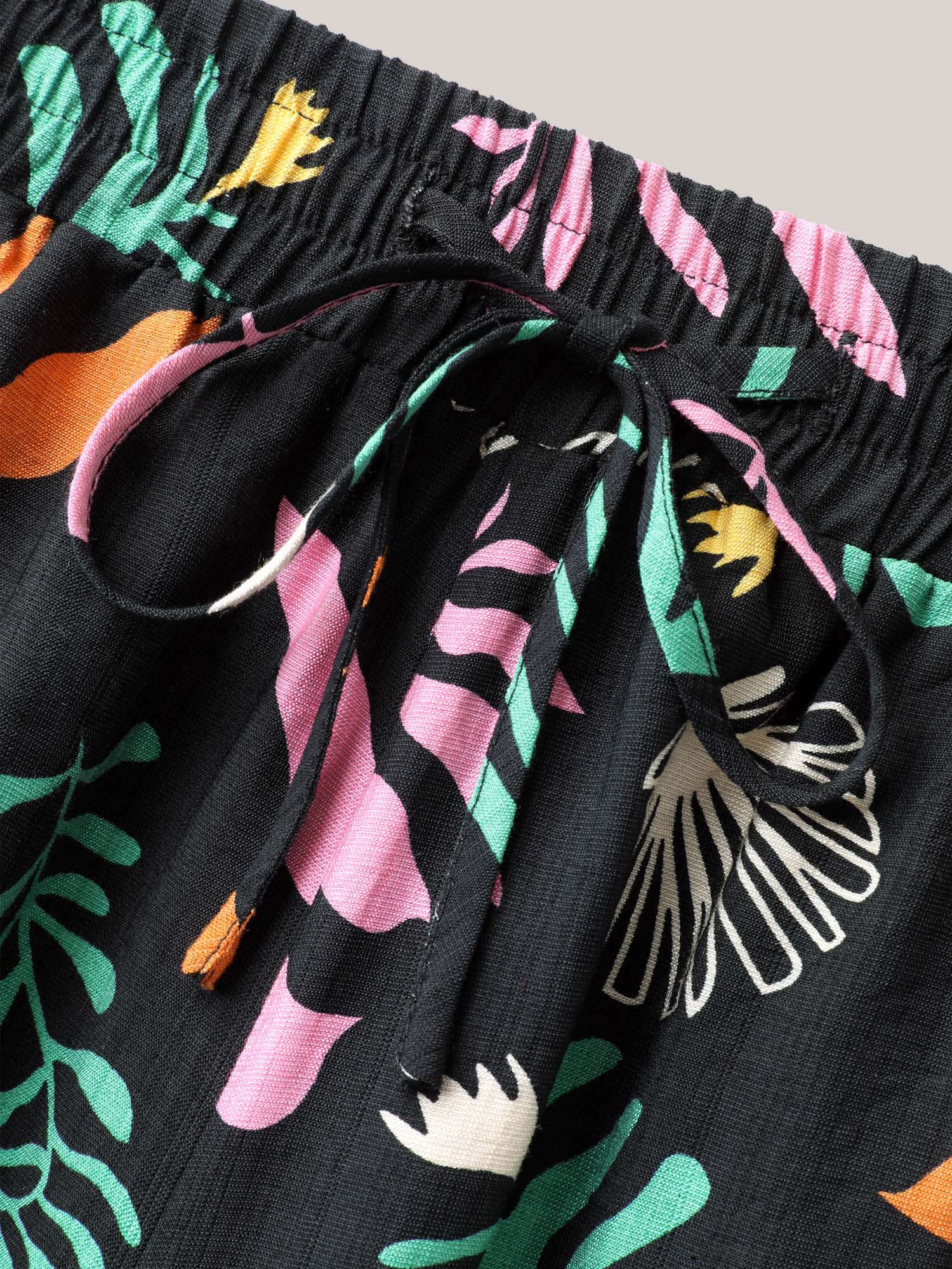 Multi-Color Leaf Print Wide-Leg Pants - Image 5